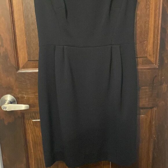 Kate Spade Classic Sleeveless Black Cocktail Dress - Picture 2 of 7